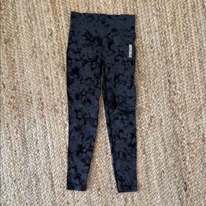 Women’s Gym Black Patterned Leggings